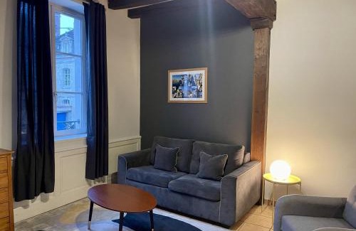 Auxerre Apartment | Family-Friendly Appartement Le Coche d'Eau in Auxerre