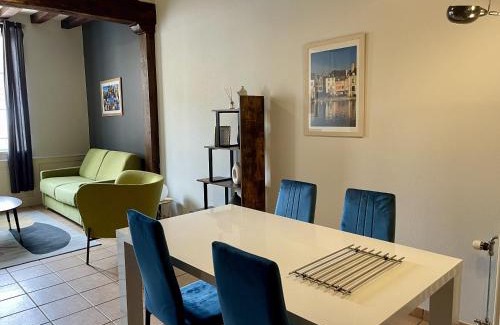 Auxerre Apartment | Family-Friendly Appartement Le Coche d'Eau in Auxerre