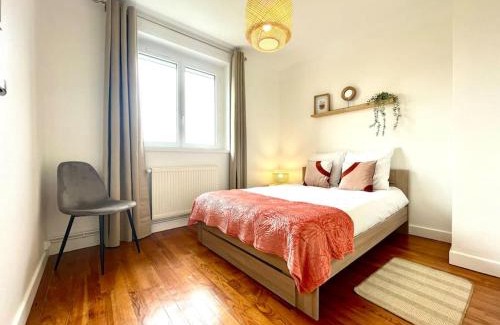 Oyonnax Apartment | Family-Friendly Appartement Le Cosy - Renovated 3 Bedrooms