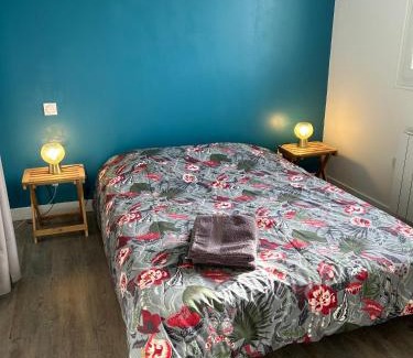 Hauteville-sur-Mer Apartment | Oceanfront Escape in Hauteville sur Mer - Family Friendly