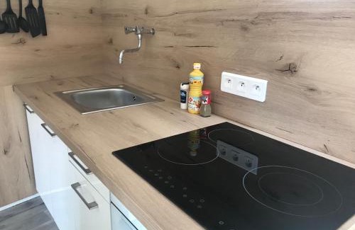 Villeneuve-de-Berg Apartment | Cozy Appartment le Mimosa: Family-Friendly Retreat
