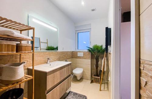 Morteau Apartment | Inviting Appartement Le Majestudio: Family-Friendly Stay