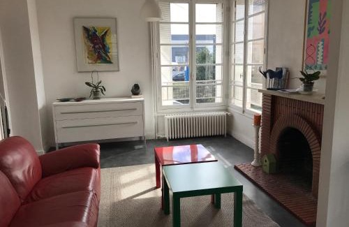 Poitiers Apartment | Discover T3 Poitiers Sud: Family-Friendly & Highly Rated