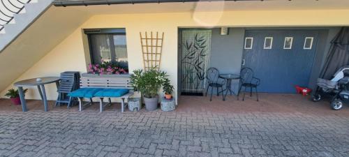 Ney Apartment | Pet-Friendly Retreat: Appartement "Les Calins" Awaits You