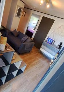 Ney Apartment | Pet-Friendly Retreat: Appartement "Les Calins" Awaits You