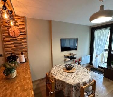 Montgenevre Apartment | Cozy Studio Les Chalmettes: Ski Access, Balcony & WiFi