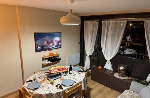 Montgenevre Apartment | Cozy Studio Les Chalmettes: Ski Access, Balcony & WiFi