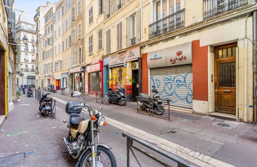 Noailles Apartment | Oceanfront Appartement Liberty - Welkeys with Spa & Breakfast