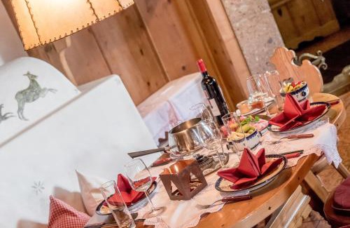 Ischgl Apartment | Discover Appartement Loba: Relax with Hot Tub & Breakfast