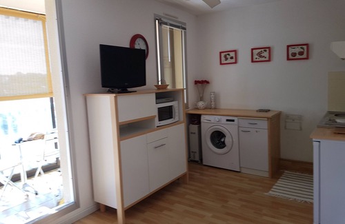 Soulac-sur-Mer Apartment | Oceanfront Apartment for 4 with Pool - Guest Rated 10/10