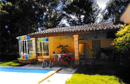 Lancon-Provence Apartment | Perfect 2-Bedroom Apartment with Pool & Garden in Provence