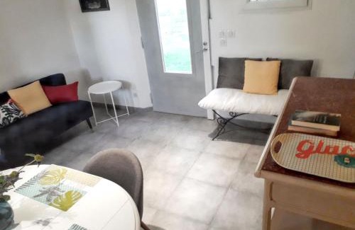 Lancon-Provence Apartment | Perfect 2-Bedroom Apartment with Pool & Garden in Provence