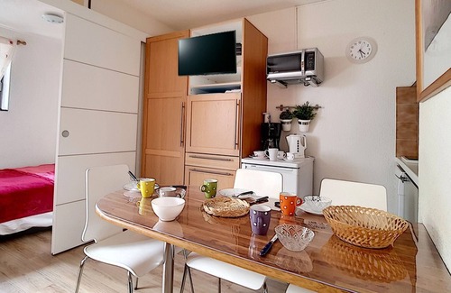 Les Bruyeres Apartment | Comfortable 1-Bedroom Apartment in Les Menuires for 4