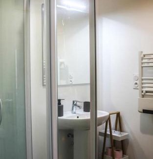 Ruffec Apartment | Bright 35m² Apartment in City Center - Rated 9.2/10!