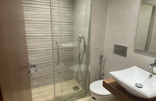 Ain Chock Apartment | Bright and Comfortable One-Bedroom Apartment with Rooftop Pool