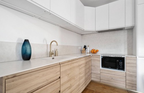 Vincennes Apartment | Discover Appartement Lutèce - Pet-Friendly Retreat with Spa