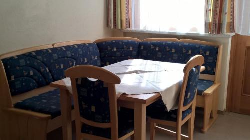 Soelden Apartment | Family-Friendly Appartement Mühlau with Relaxing Hot Tub