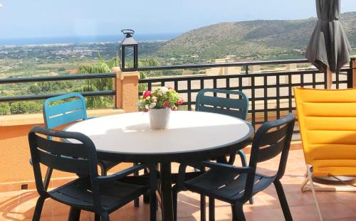 Pedreguer Apartment | Oceanfront Appartement Mar y Golf with Pool & 9.1/10 Rating