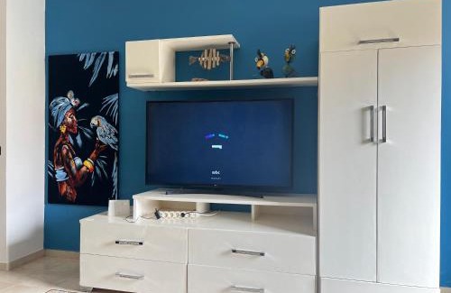 Marina Apartment | Relaxing Oceanfront Retreat at Appartement MARIA with Pool