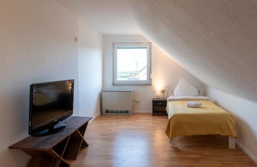 Neuhof/Marienrode/Hildesheimer Wald Apartment | Family-Friendly Apartment-Marienrode with Great Reviews
