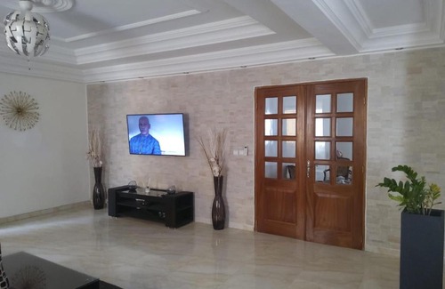 Dakar Apartment | Pet-Friendly Appartement Meublé Sacrée Cœur with Top Reviews