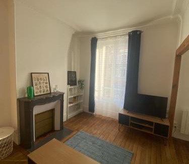 Meudon Apartment | Cozy Appartement Meudon Bellevue: Pet & Child Friendly Stay