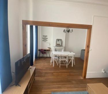 Meudon Apartment | Cozy Appartement Meudon Bellevue: Pet & Child Friendly Stay