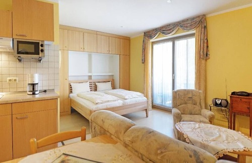 Wurding Apartment | Cozy Apartment with Balcony in Idyllic Countryside Retreat