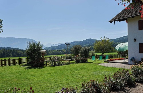 Ainring Apartment | Cozy Apartment with Balcony and Family-Friendly Amenities