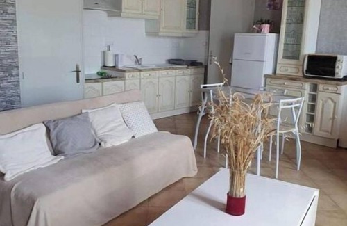 Tonnay-Charente Apartment | Prime Location Appartement with Pool & Ocean Views - Rated 9.8