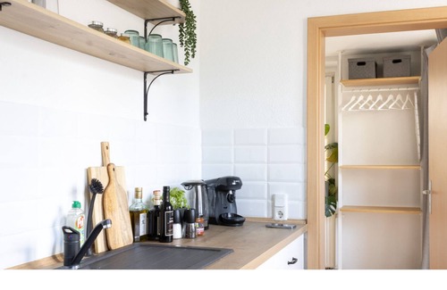 Magdeburg Apartment | Cozy Appartement with Netflix, Boxspringbett & Terrace