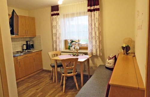Thening Apartment | Appartement mit Südbalkon & Zugang zu Sauna und Solarium