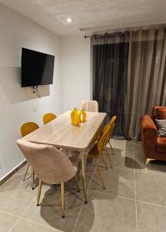 Ouled Moussa Apartment | Modern and Bright Apartment - Perfect for Families