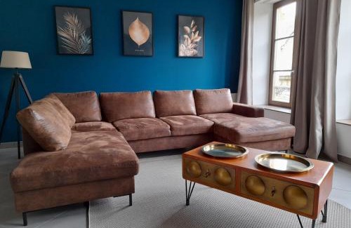 Sedan Apartment | Modern Apartment with Child-Friendly Amenities, Rated 9/10