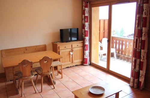 Pra Loup Apartment | Relaxing Mountain Apartment for 6 Near the Cable Car
