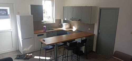 Asquillies Apartment | New 2-Bedroom Apartment for Families and Pets Welcome