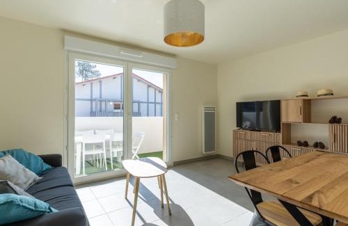 Mimizan-Plage Apartment | Modern Appartement Neuf Steps from the Ocean in Mimizan