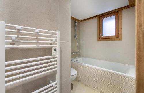 Le Bettaix Apartment | Modern Apartment for 8 Near Ski Lift in Les Belleville