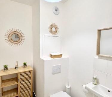 Clichy Apartment | New and Family-Friendly Apartment with Top Guest Ratings