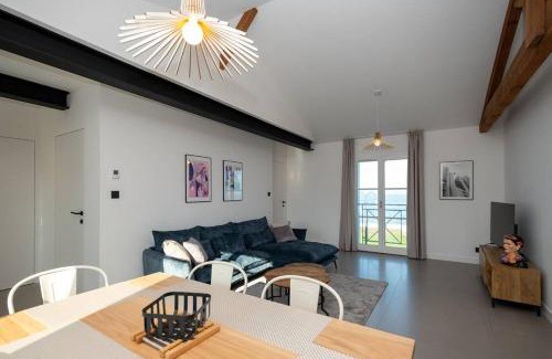 La Flotte Apartment | New Ocean View Apartment in the Heart of La Flotte