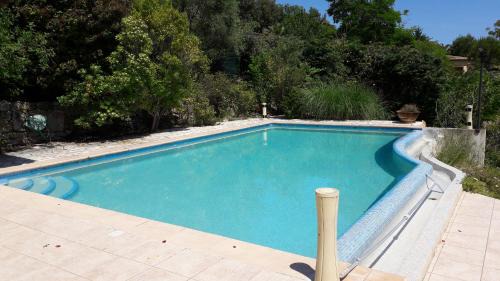 Chateauneuf-Grasse Apartment | Relaxing Appartement Numéro 1 with Inviting Pool Access