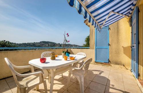 Chateauneuf-Grasse Apartment | Relax at Appartement Numéro 2 with Inviting Pool Access