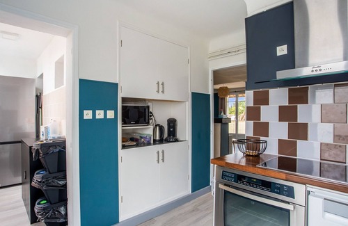 L'Evescat Apartment | Cozy Appartement Pablo - Welkeys with Spa and Breakfast