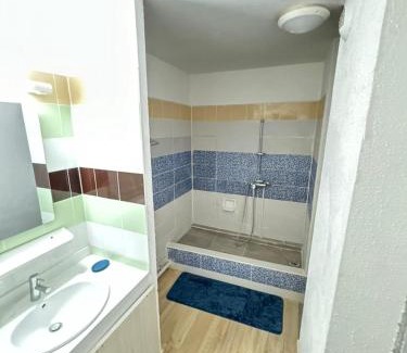 Pointe-a-Pitre Bed & Breakfast | Appartement paisible en colocation