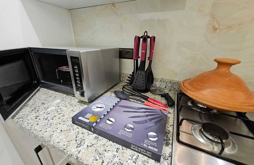 Tangier Apartment | Perfectly Equipped Apartment in Prime Location, Tanger