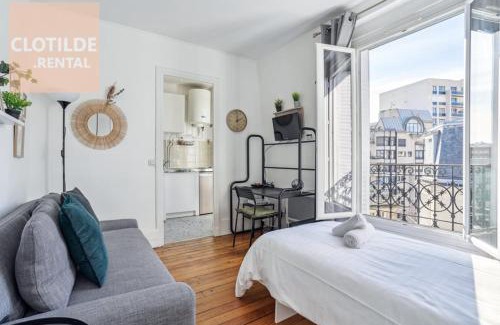 Quartier de Javel Apartment | Comfortable Paris Expo Versailles Apartment with Top Reviews