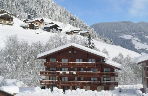 Beaufort Apartment | Cozy Apartment at Ski Slopes for 6 Guests - GRAN11