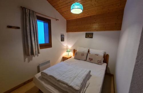 Beaufort Apartment | Cozy Apartment at Ski Slopes for 6 Guests - GRAN11