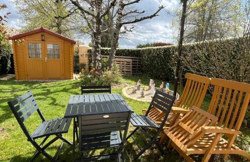 Aurillac Apartment | Beautiful Garden Terrace Apartment in Aurillac - 10/10 Rating