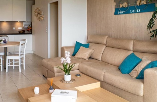 Port-Louis Apartment | Family-Friendly Appartement Port-Louis - 10/10 Guest Rated